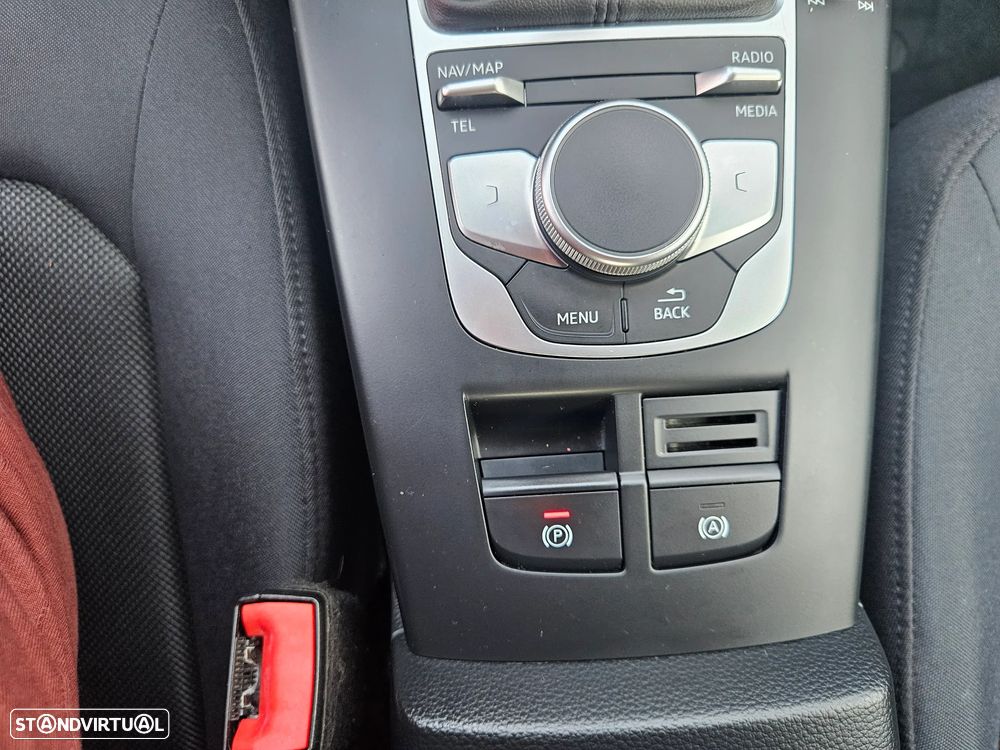 Audi A3 Sportback 2.0 TDI Design - 29