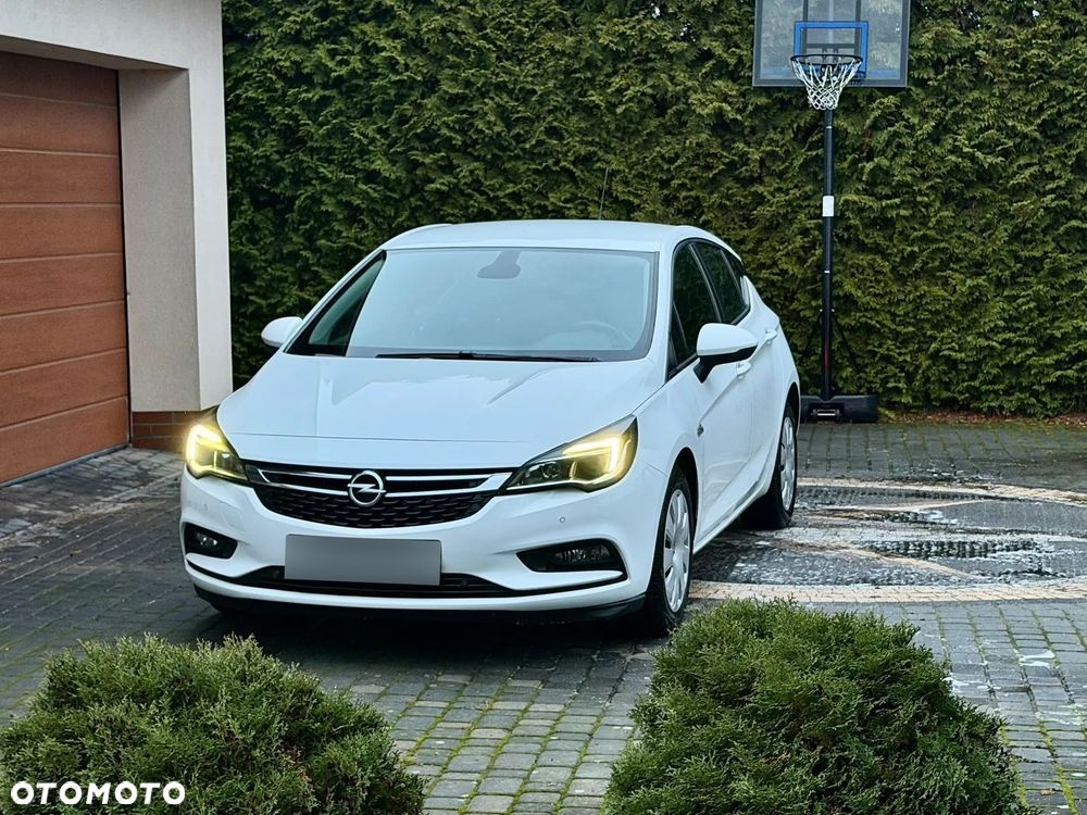 Opel Astra 1.6 CDTI Enjoy S&S - 9