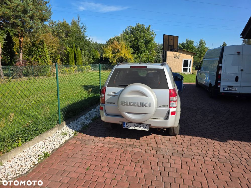 Suzuki Grand Vitara 2006 photo 2