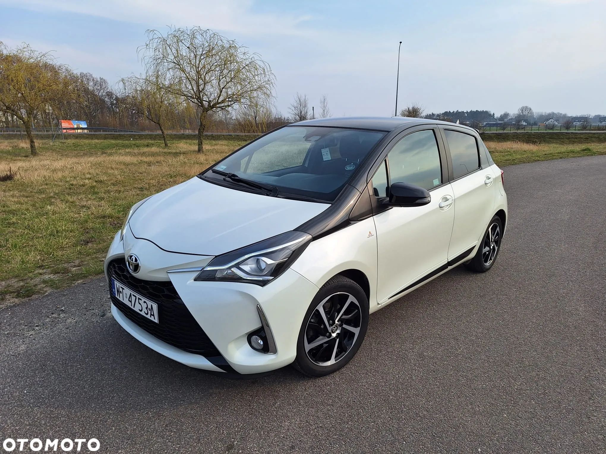 Toyota Yaris 1.5 Selection - 1