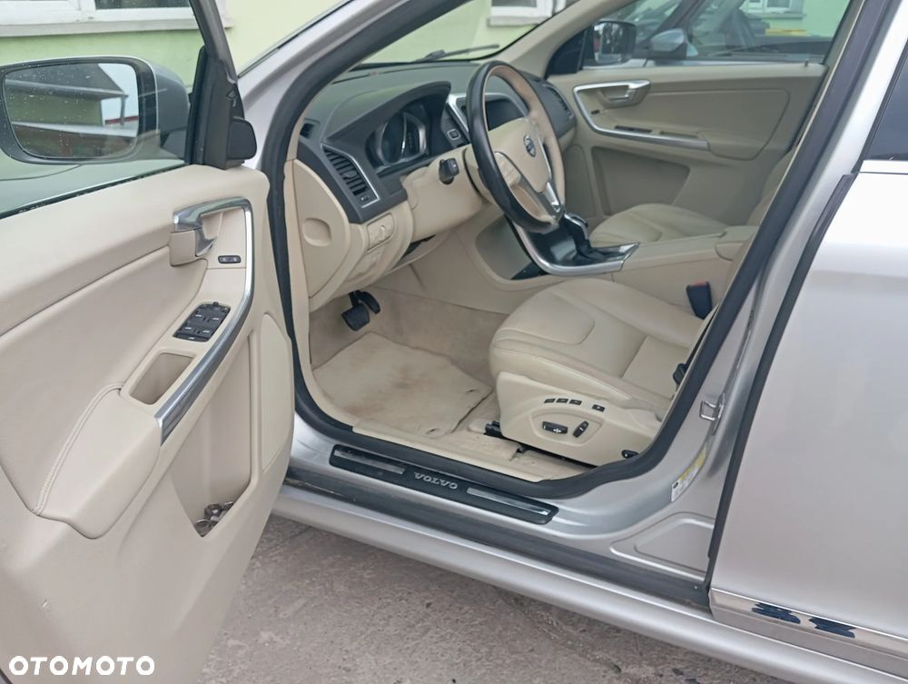 Volvo XC 60 - 18