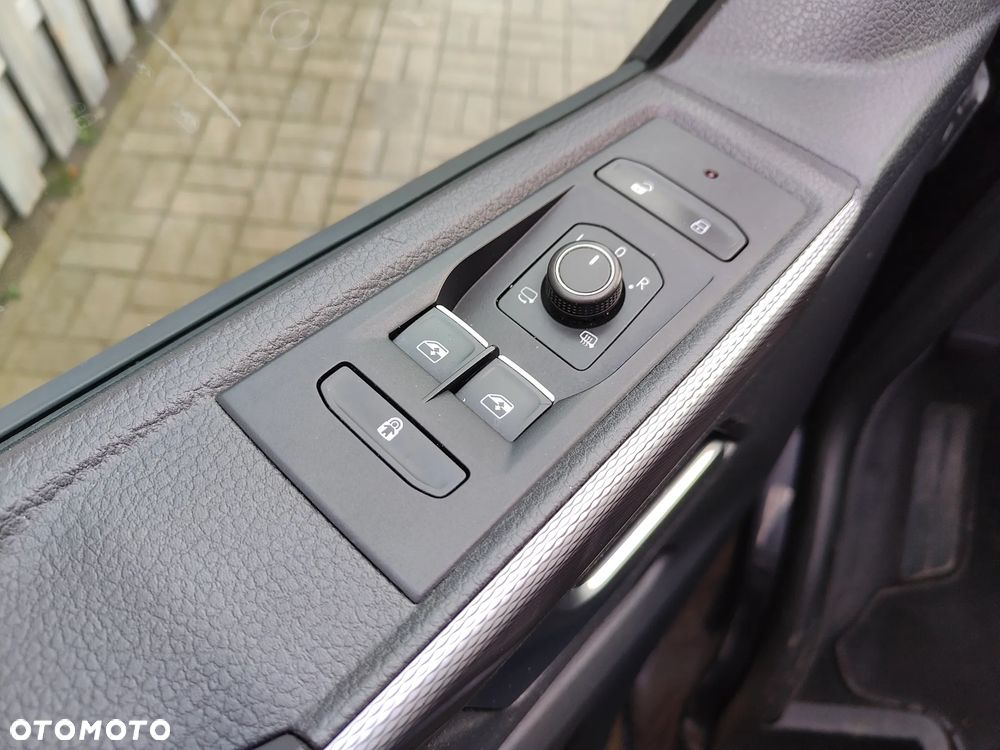 Volkswagen Multivan 2.0 TDI L1 Higline DSG - 12