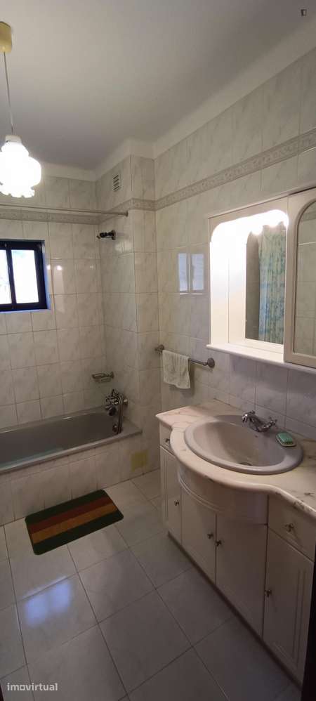 Quarto - localizado em Montes Claros Coimbra - Grande imagem: 5/10