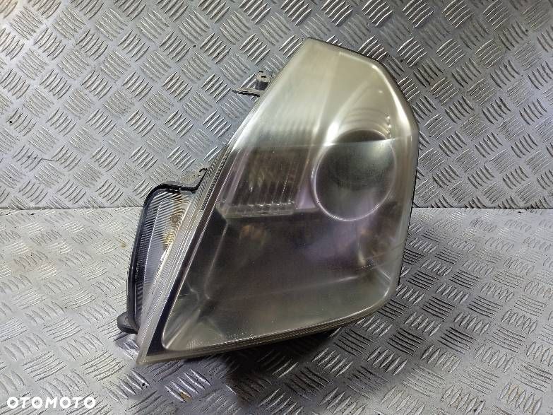 LAMPA PRAWA PRZEDNIA RENAULT VEL SATIS - 2