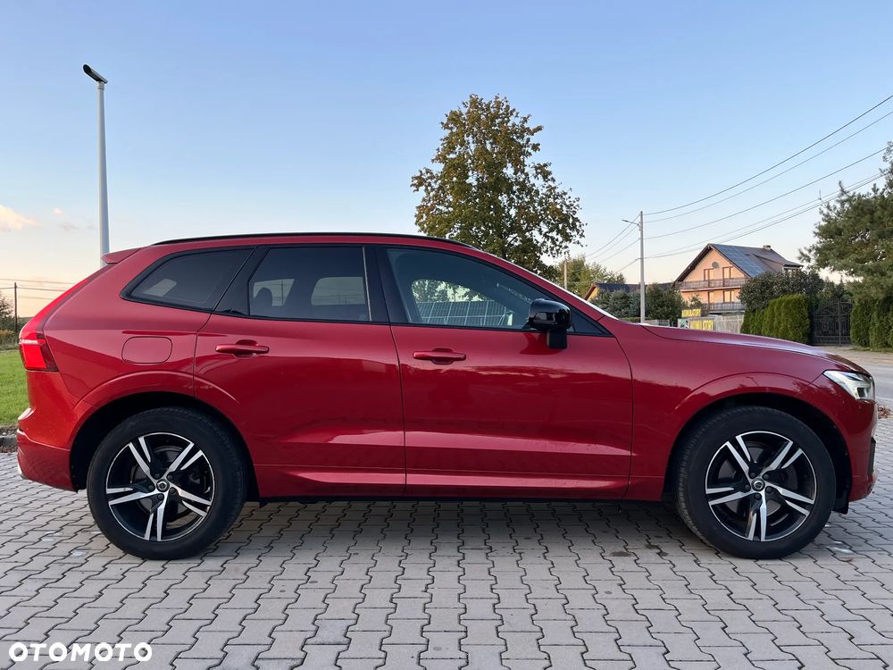 Volvo XC 60 T5 AWD R-Design - 3