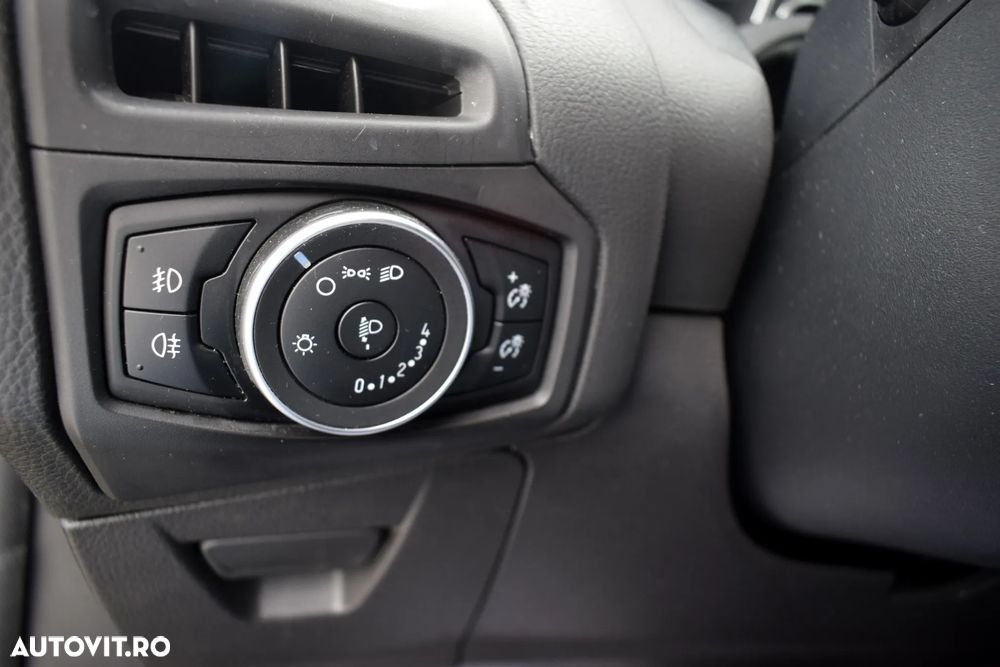 Ford Focus 1.6 TDCI DPF Start-Stopp-System Titanium - 13