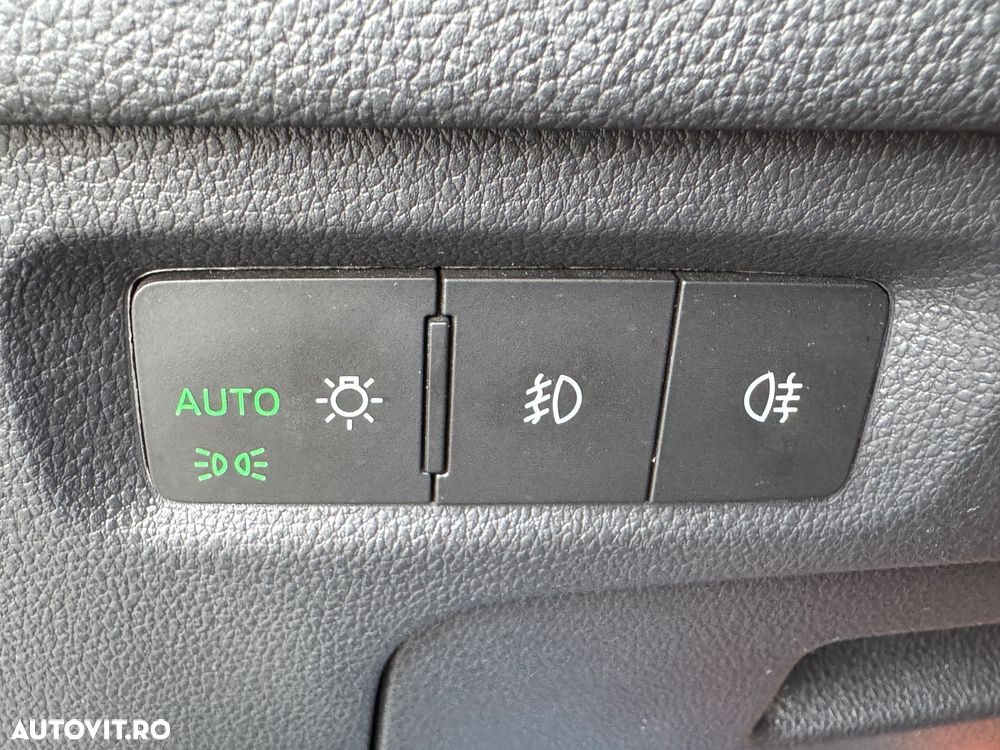 Skoda Octavia 2.0 TDI Ambition - 30