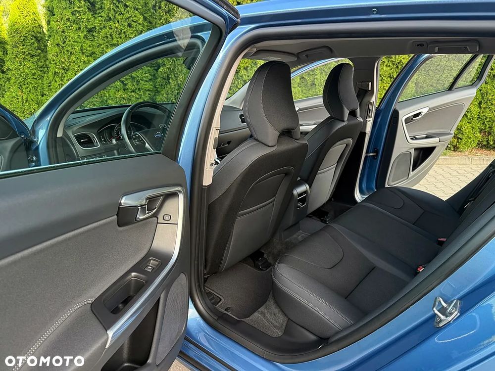 Volvo V60 D4 Ocean Race - 17
