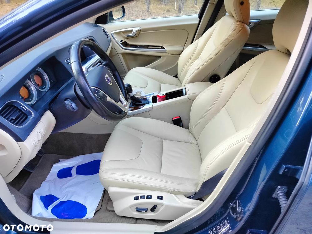 Volvo V60 T4 Edition - 22