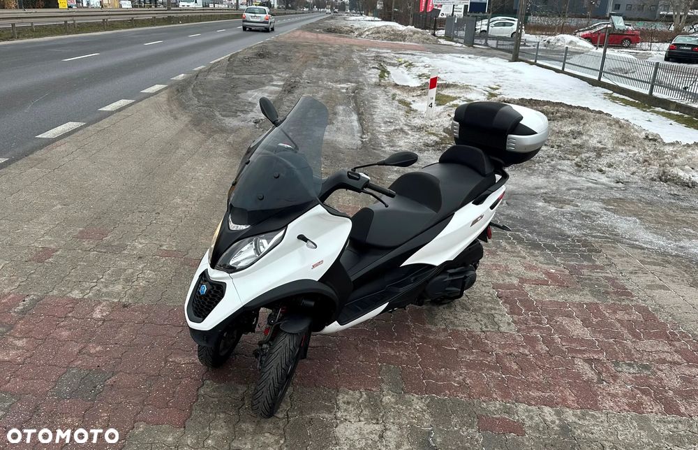 Piaggio MP-3 - 6
