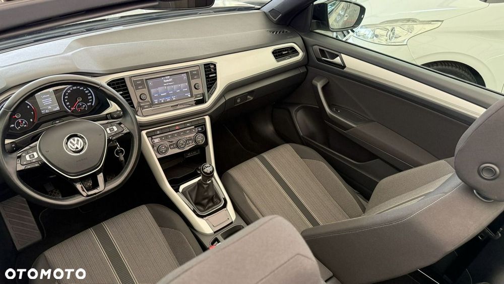 Volkswagen T-Roc - 38