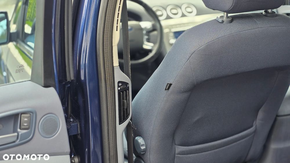 Ford S-Max 2.0 TDCi DPF Titanium - 11