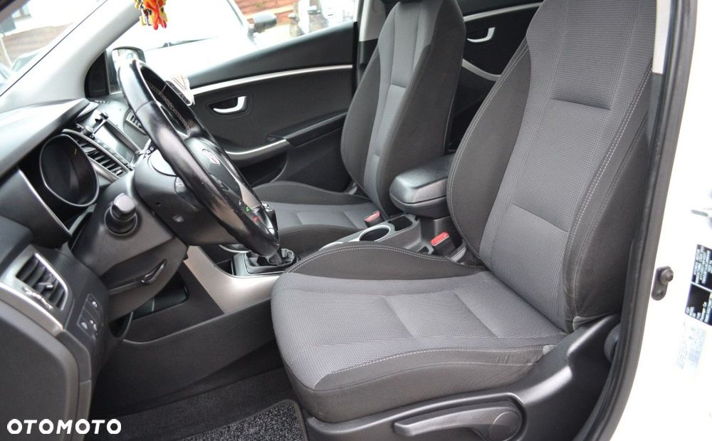 Hyundai i30 1.4 Premium - 7