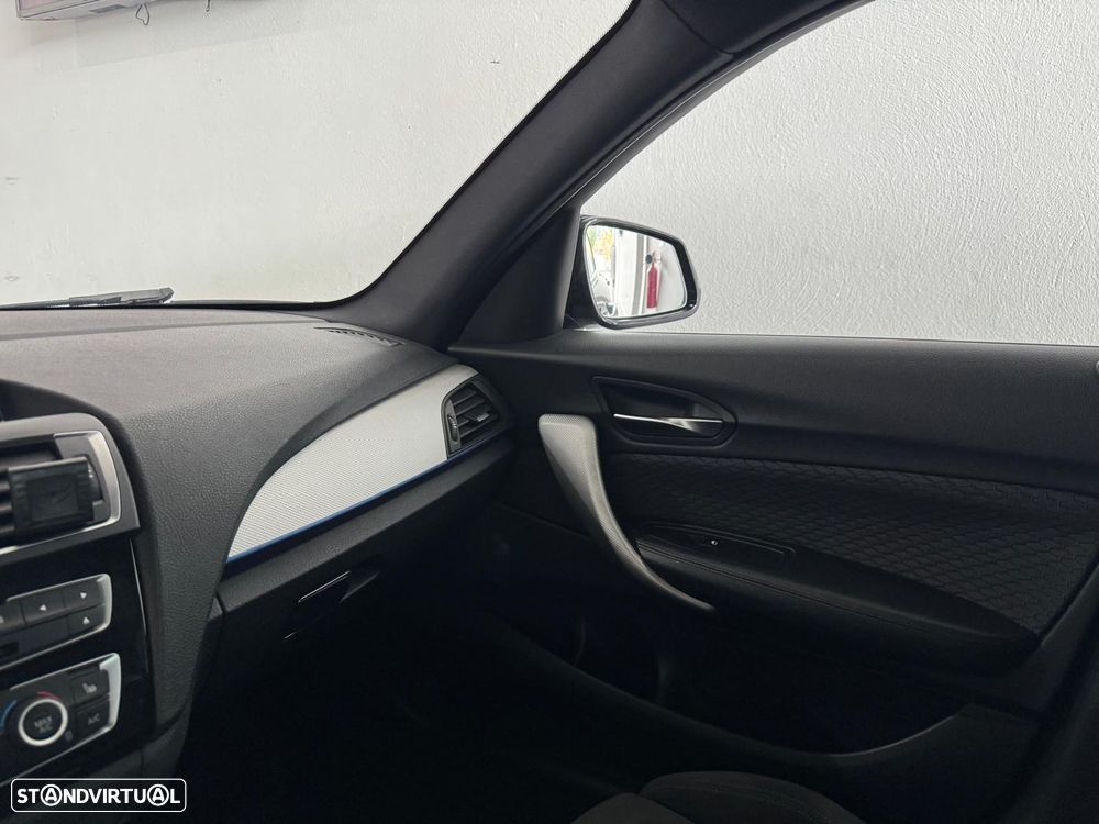 BMW 118 i Pack M - 25