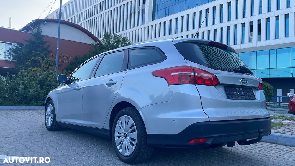 Ford Focus - 5