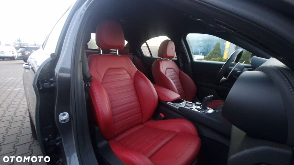 Alfa Romeo Giulia 2.0 Turbo Veloce Q4 - 20