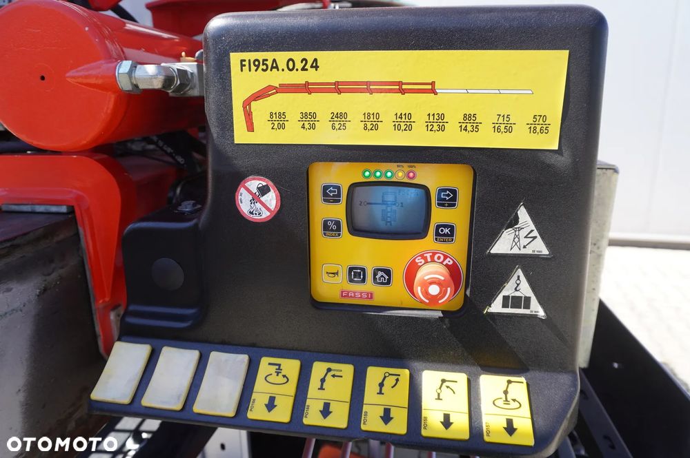 Mercedes-Benz Arocs 2536 6×2 / 200 tys. km / HDS Fassi F195 / Rotator / Pilot / Platforma 17 EPAL_256235 - 13