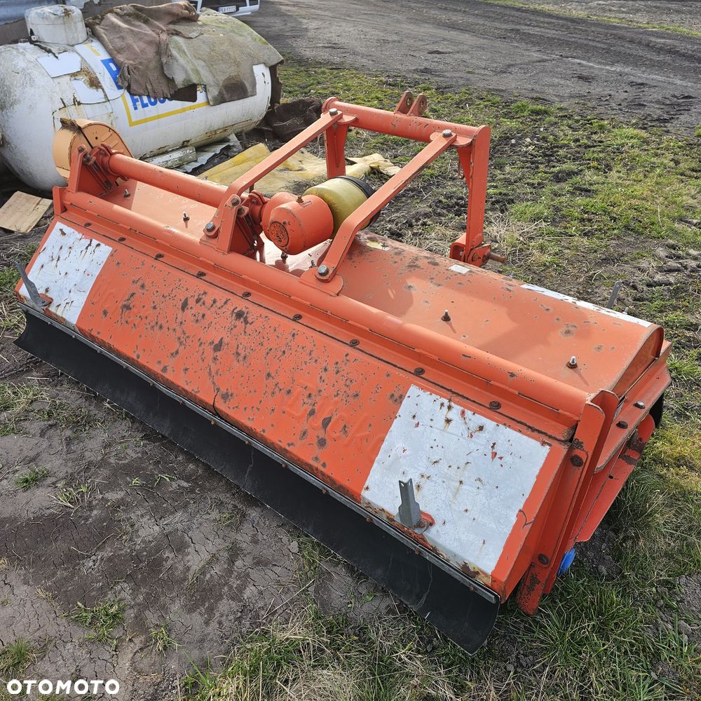 Inny Mulczer DÜCKER 2,4m - 4