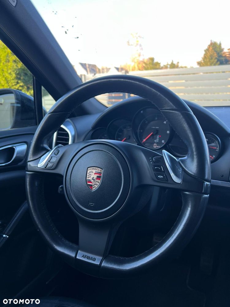 Porsche Cayenne - 17