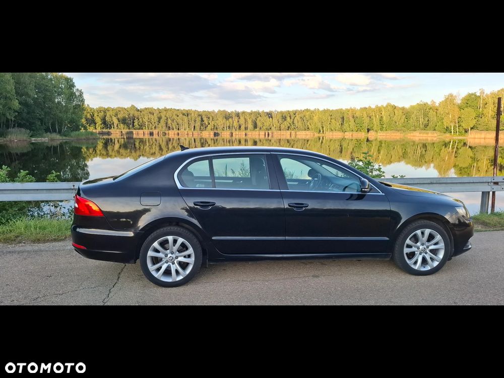 Skoda Superb 2.0 TDI Ambition - 4