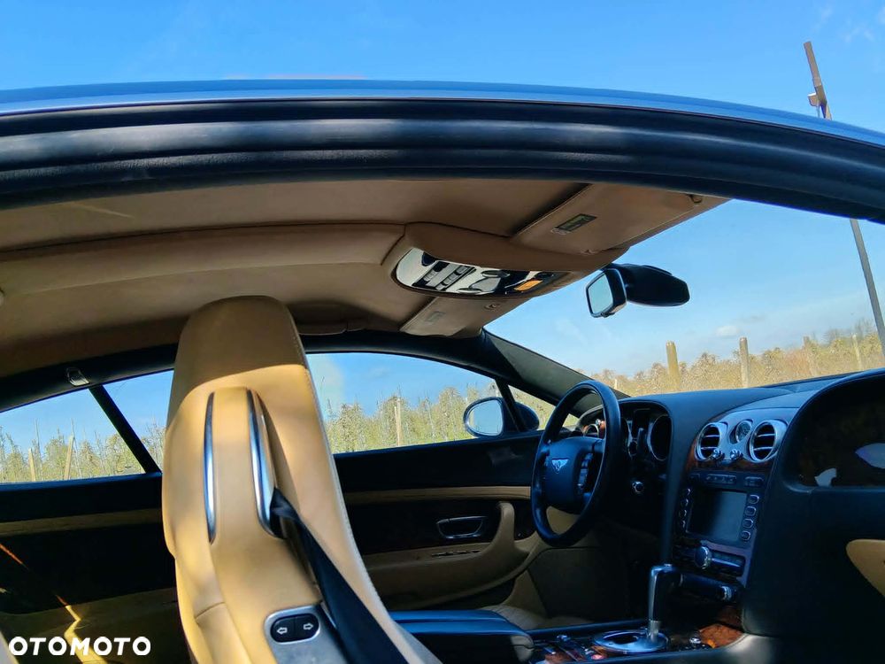 Bentley Continental GT - 12