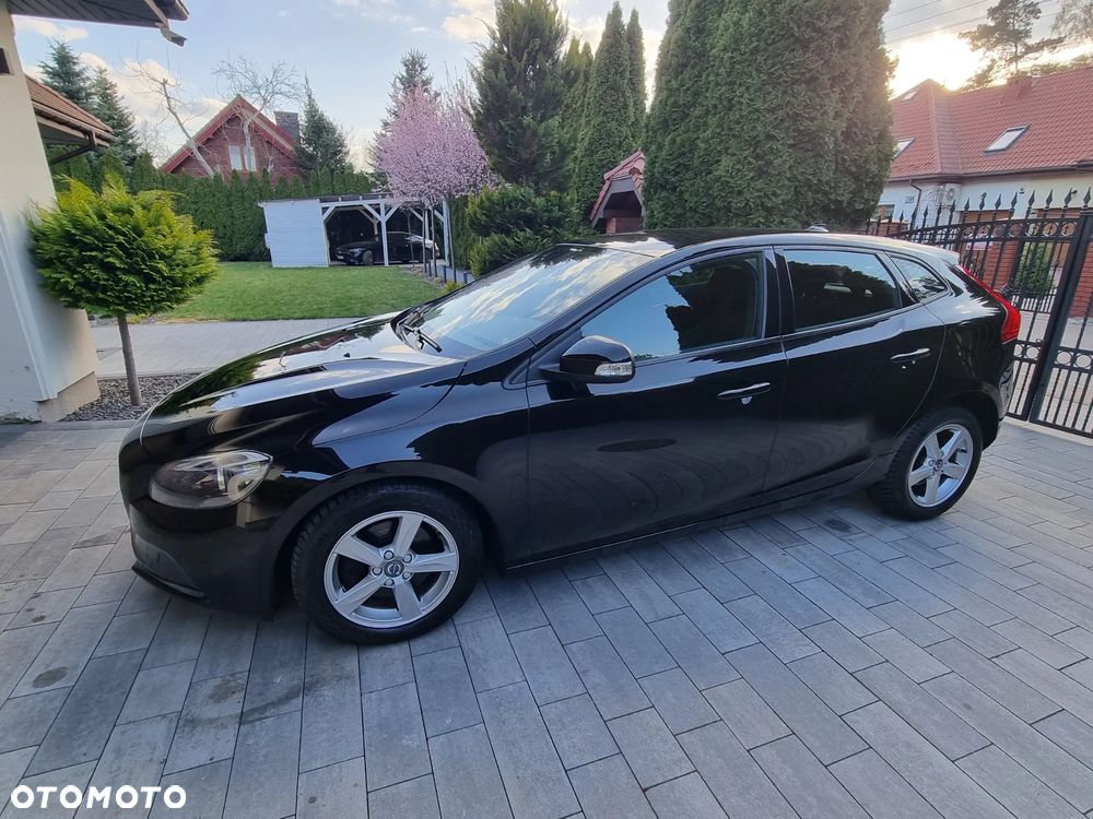 Volvo V40 - 18