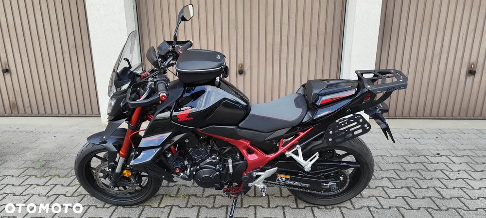 Honda CB - 1