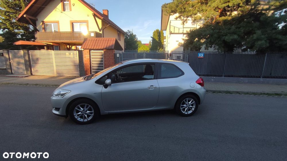 Toyota Auris 1.4 VVT-i Sol - 5
