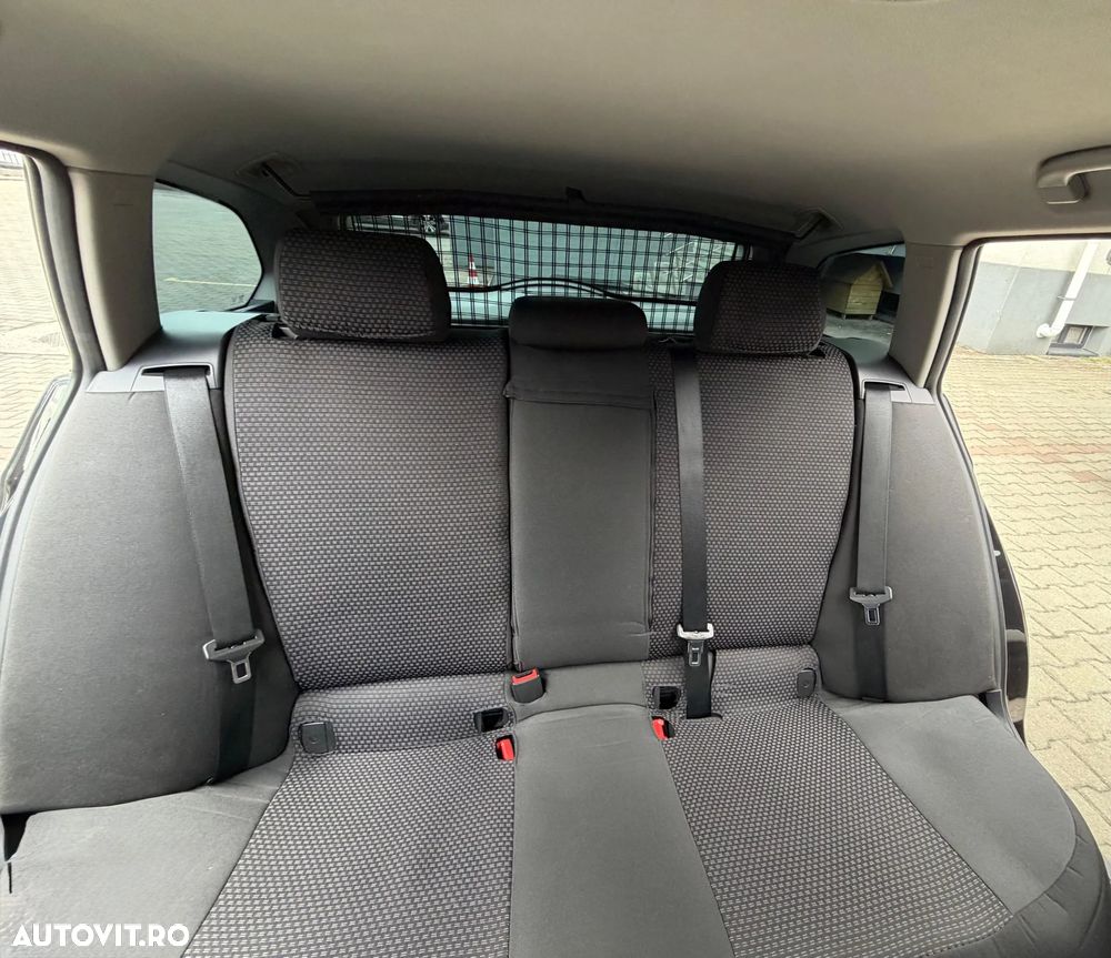 BMW Seria 3 320d EfficientDynamics Edition - 12