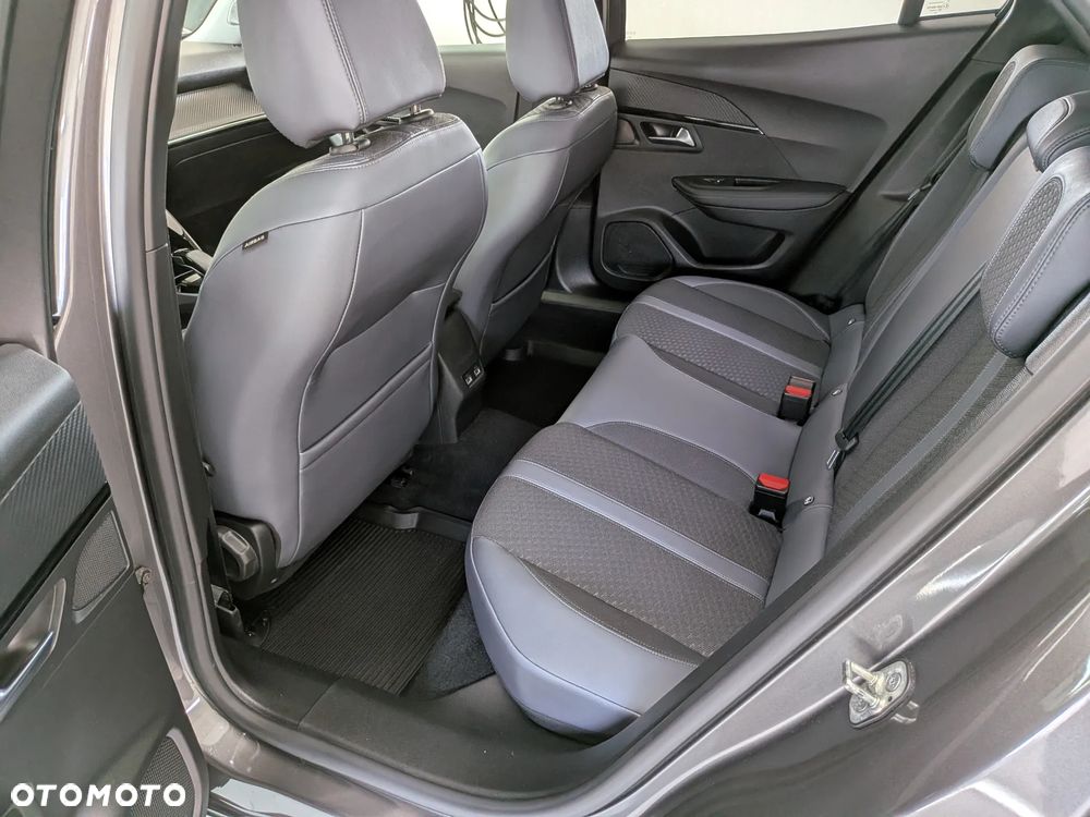 Peugeot 2008 1.5 BlueHDi Allure S&S EAT8 - 9