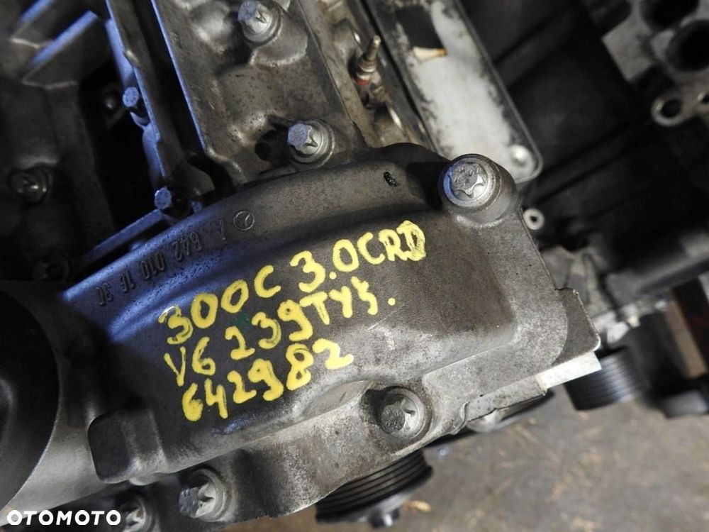 SILNIK 642982 CHRYSLER 300C 3.0 CRD V6 642982 - 2