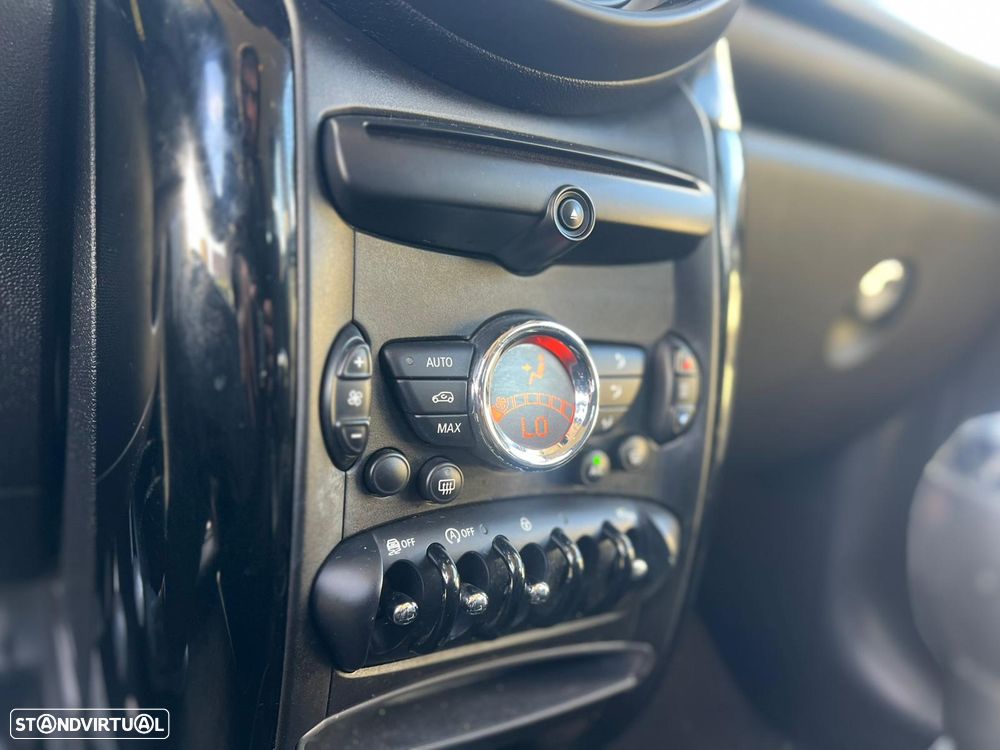 MINI Countryman One D - 9