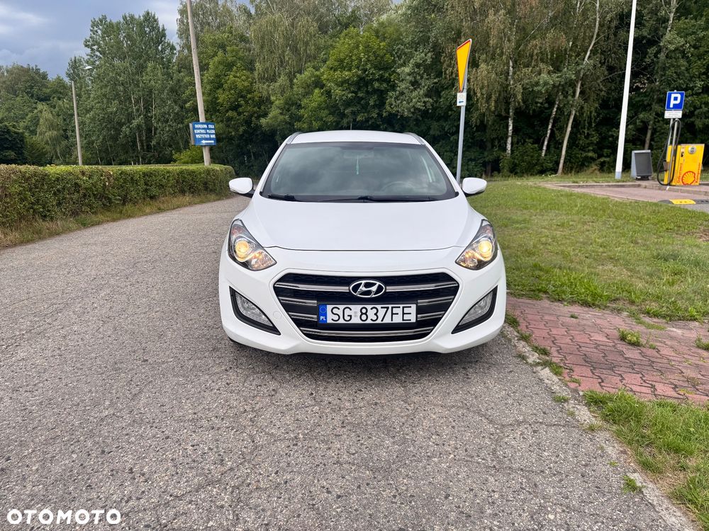 Hyundai i30 1.6 GDI Premium - 8