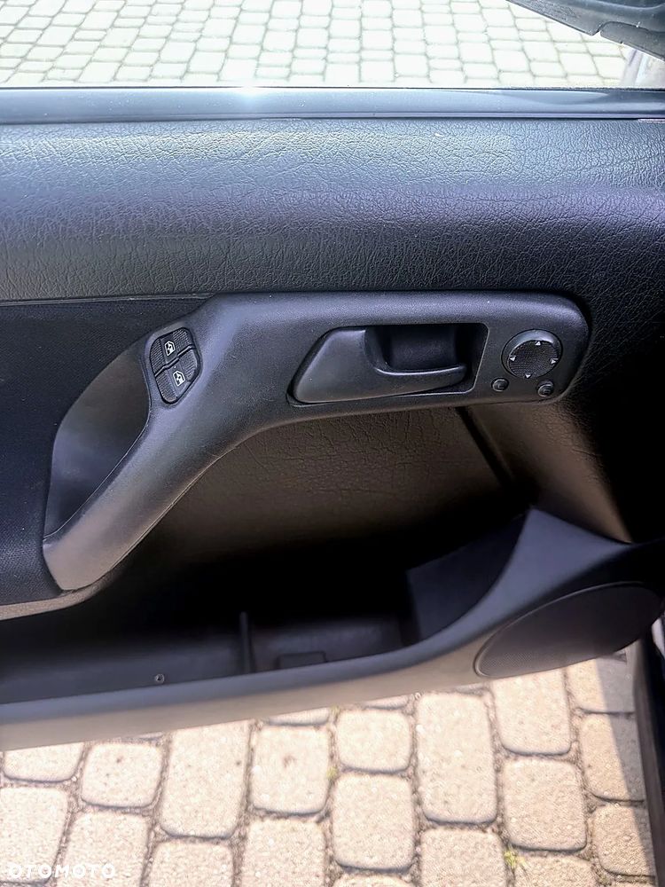Volkswagen Golf - 5