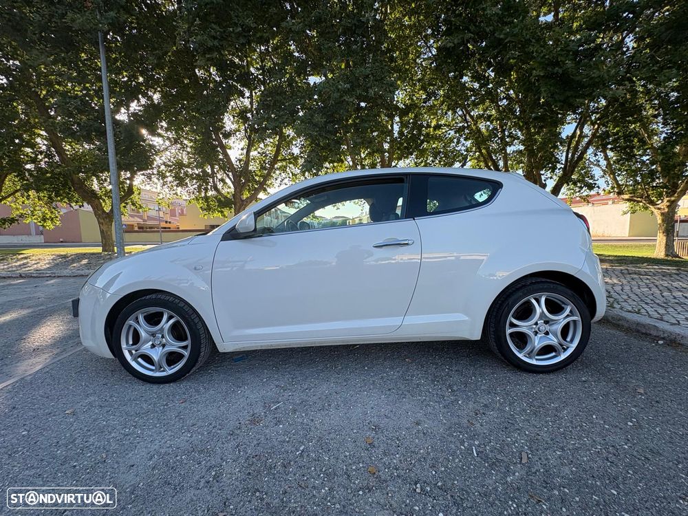 Alfa Romeo MiTo 1.6 JTD Distinctive - 1