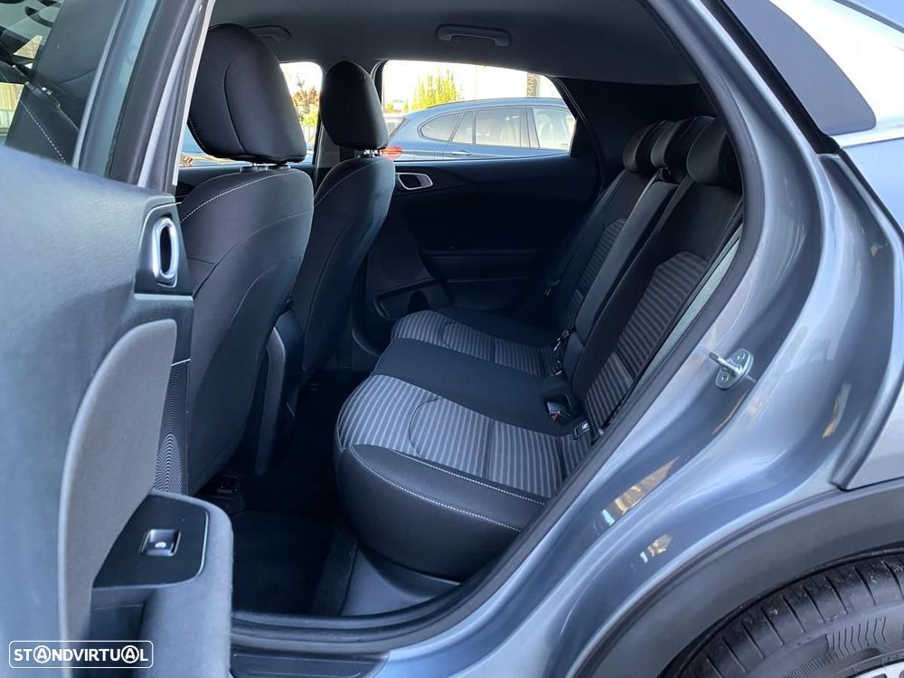 Kia XCeed 1.0 T-GDi Dynamic - 31