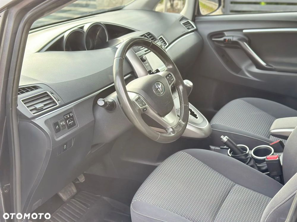Toyota Verso 1.8 Premium 7os MS - 18