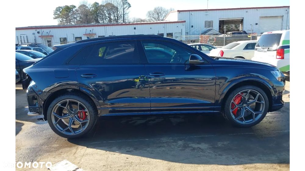 Audi RS Q8 - 6
