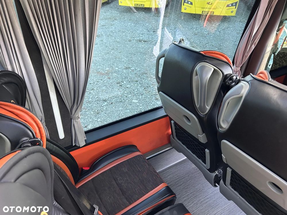 Mercedes-Benz Sprinter 519 - 18