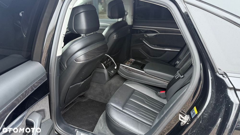 Audi A8 - 9