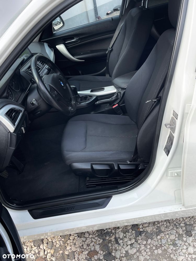 BMW Seria 1 118i Sport Line - 13