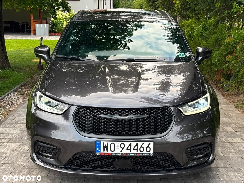 Chrysler Pacifica - 27