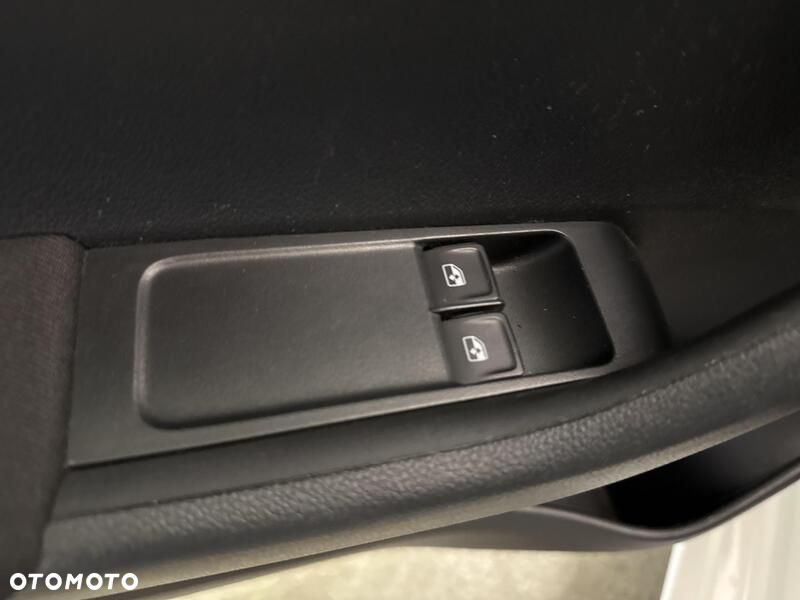 Skoda Fabia 1.0 TSI Active - 12