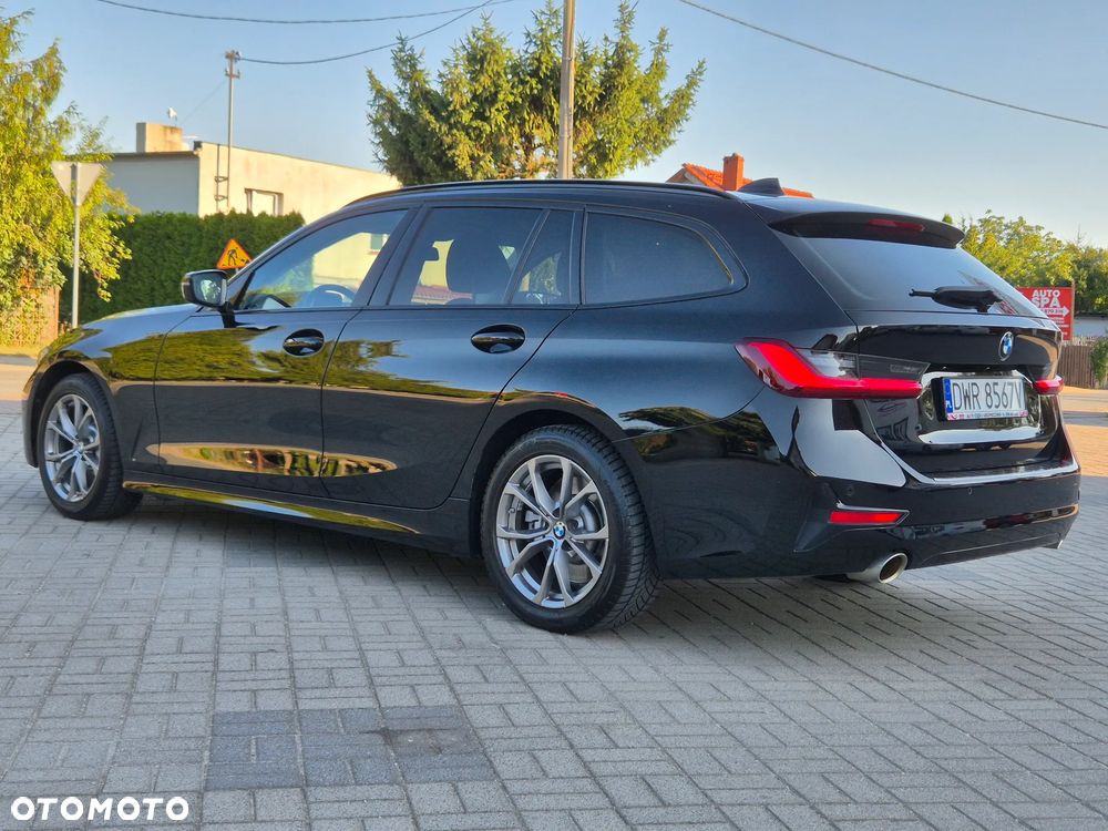 BMW Seria 3 330i Sport Line - 6
