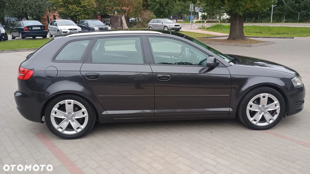 Audi A3 2.0 TDI Attraction - 4