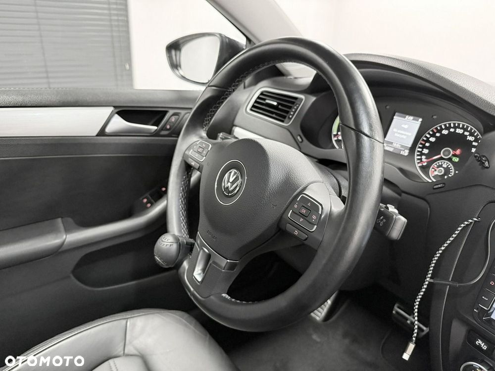 Volkswagen Jetta - 24