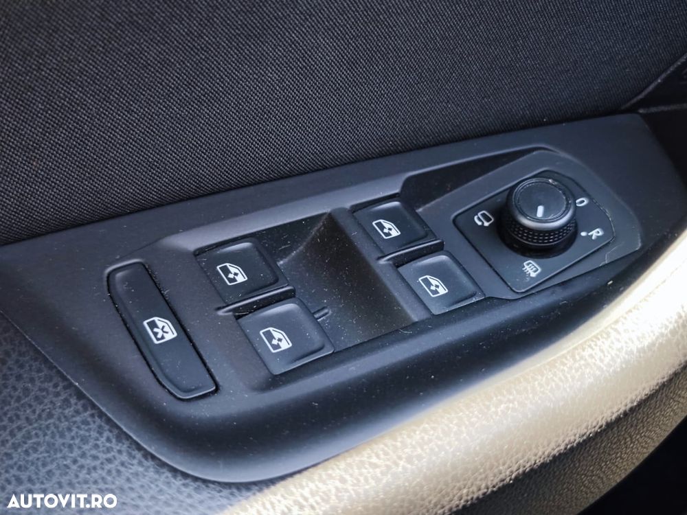 Volkswagen Passat 2.0 TDI DSG Comfortline - 30