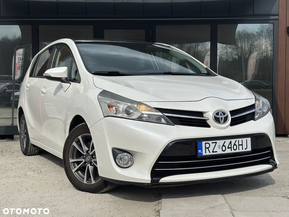 Toyota Verso 2.0 D-4D Active - 2