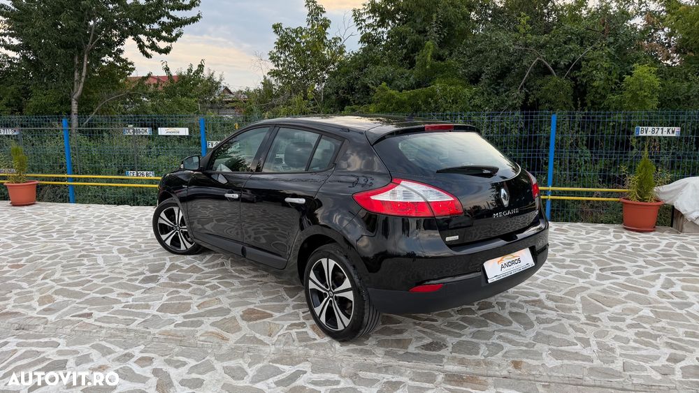 Renault Megane ENERGY dCi 110 Start & Stop Bose Edition - 3