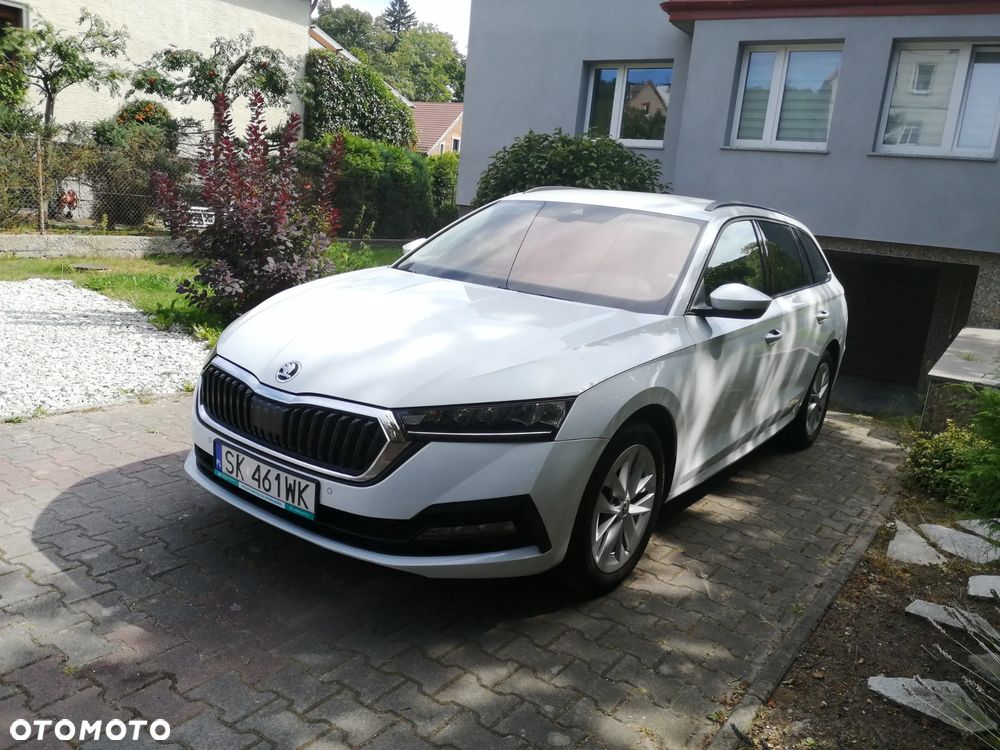 Skoda Octavia 2.0 TDI Ambition DSG - 1